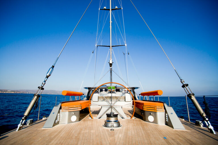 Helm  - Deck
