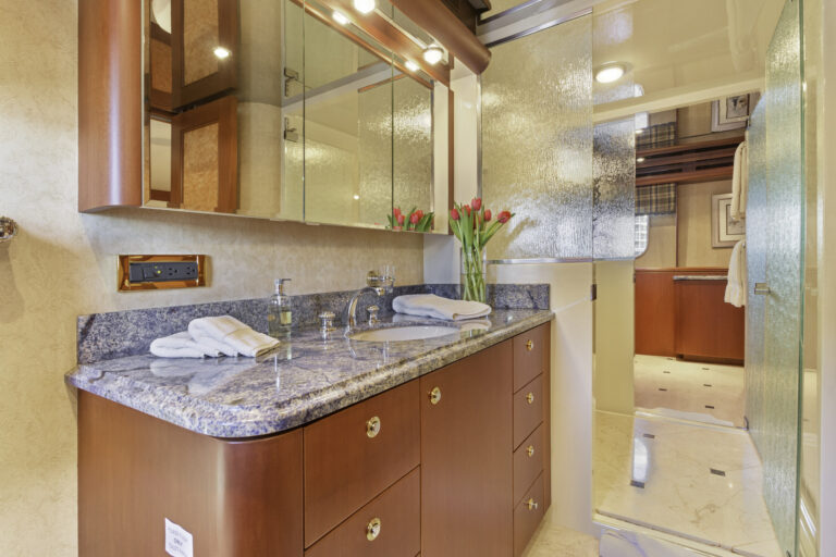 Master ensuite