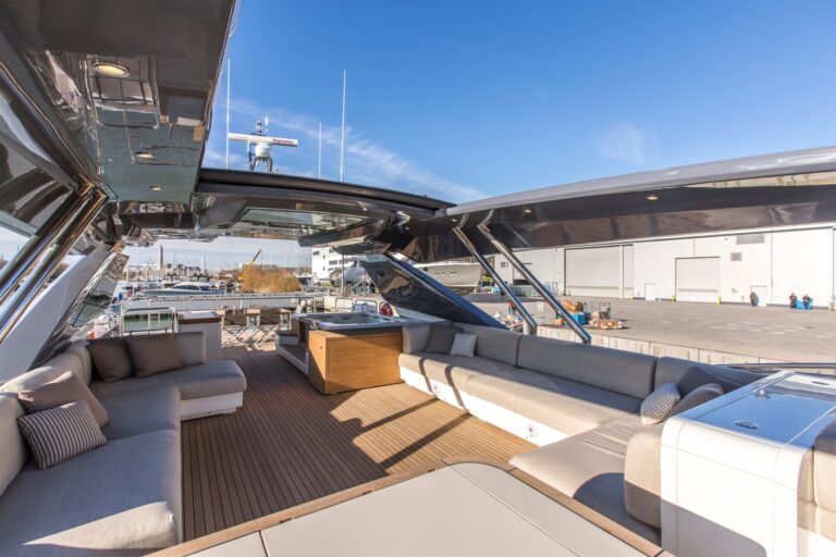 Sundeck seating