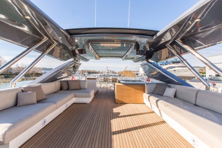Flybridge