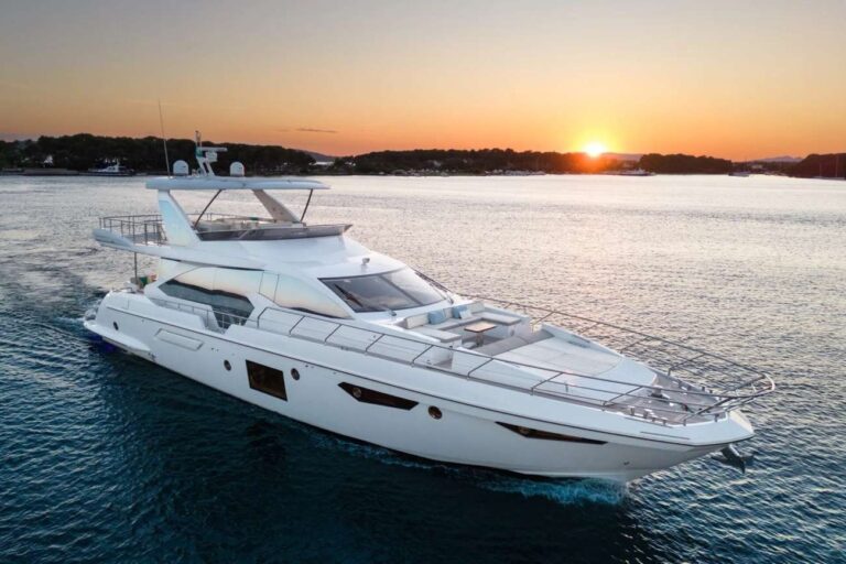 Yacht MINEIRA