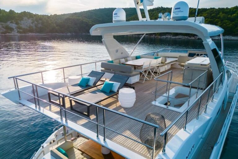 Sundeck aerial