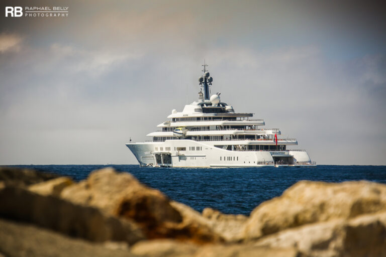 In Golfe Juan