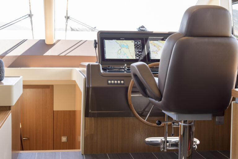 Interior Helm