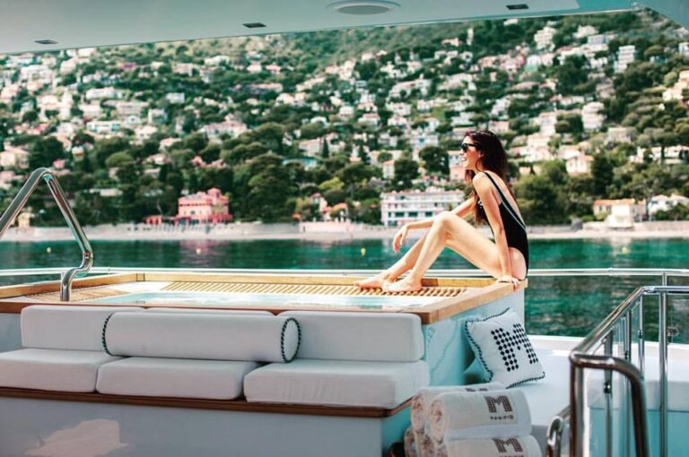 Jacuzzi Pool