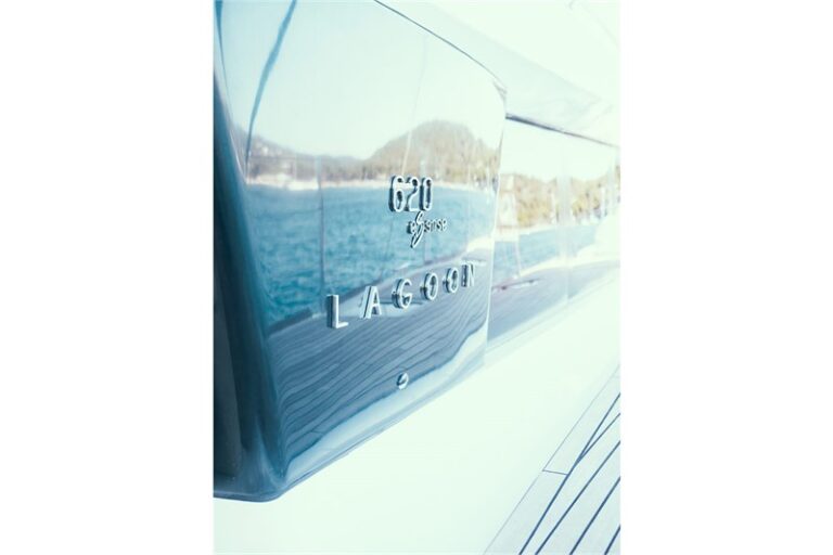 Lagoon 620