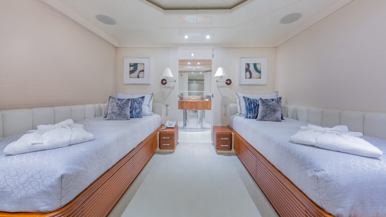 Large Twin Guest Suite