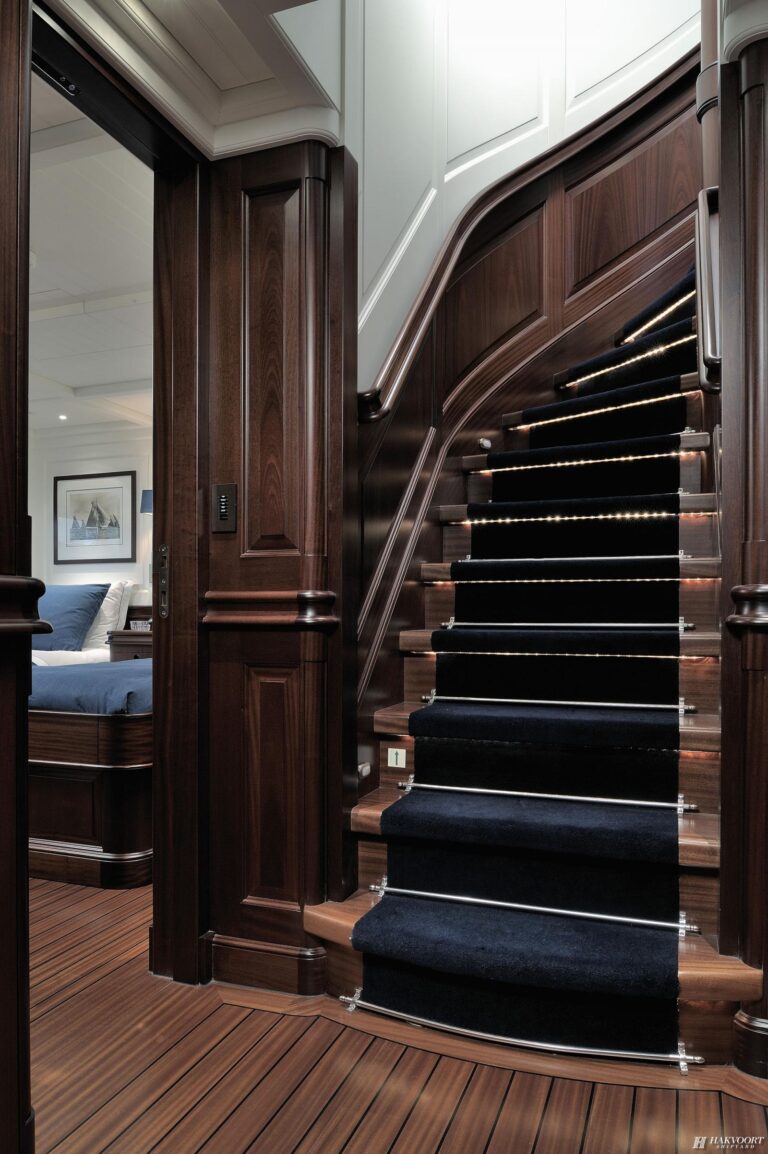 Lobby Andstair