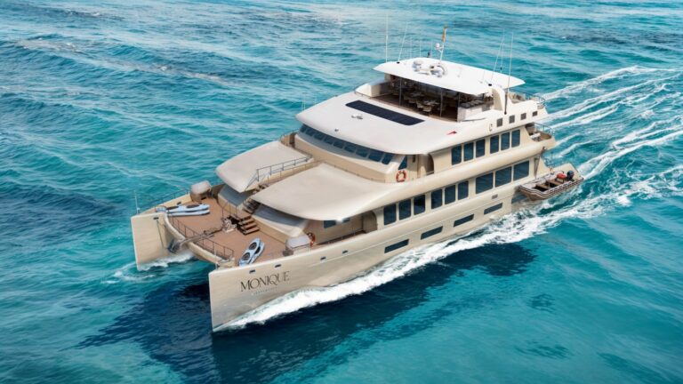 Luxury Superyacht MONIQUE