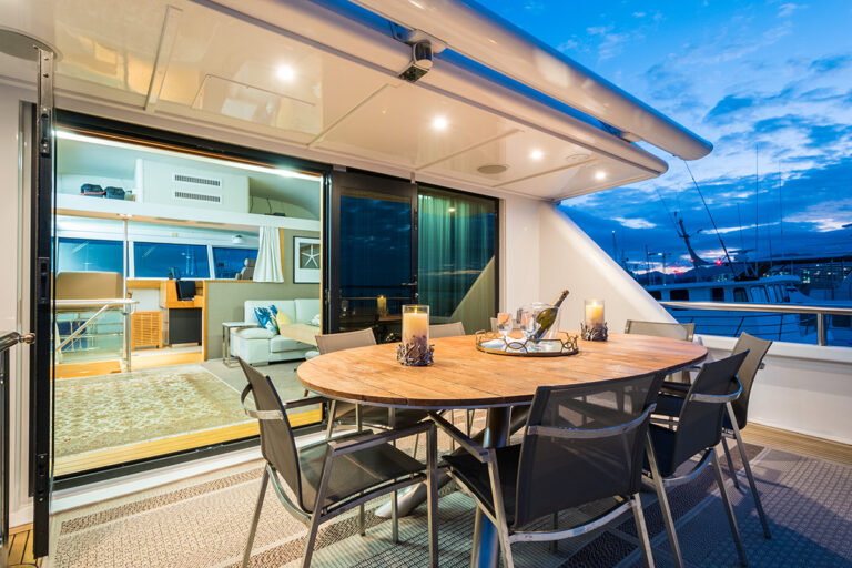 Alfresco dining