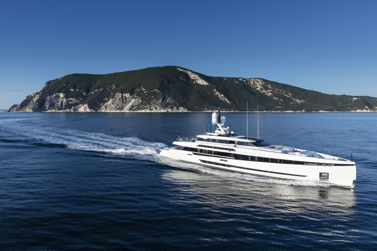 Luxury Motor Yacht K2