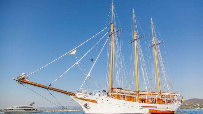 Luxury Sailing Yacht TRINAKRIA