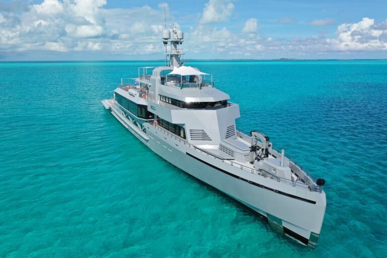 Luxury Superyacht BOLD