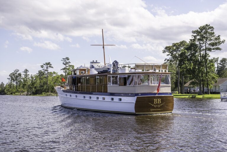 Luxury Yacht BB