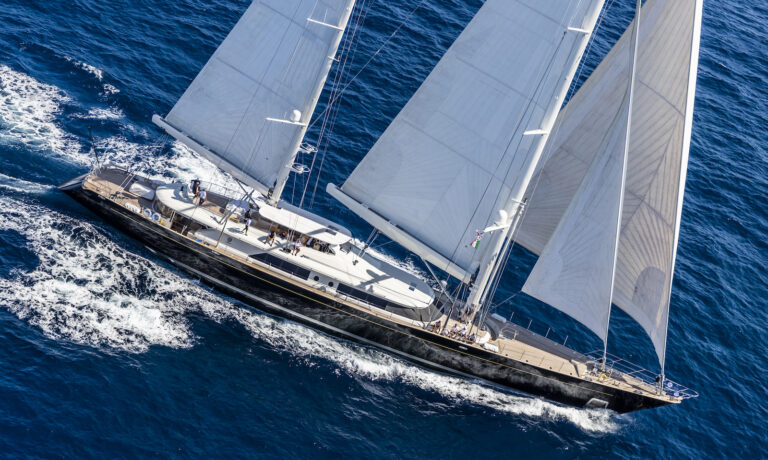 Luxury Yacht CAOZ 14