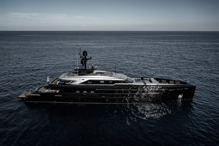 Luxury Yacht OLOKUN