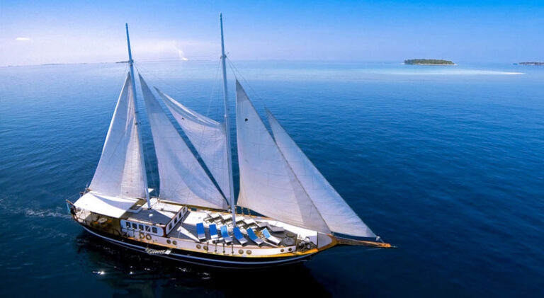 Luxury Yacht Maldives Dream Voyager
