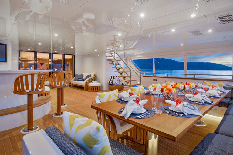 Main Deck Aft - Alfresco Dining