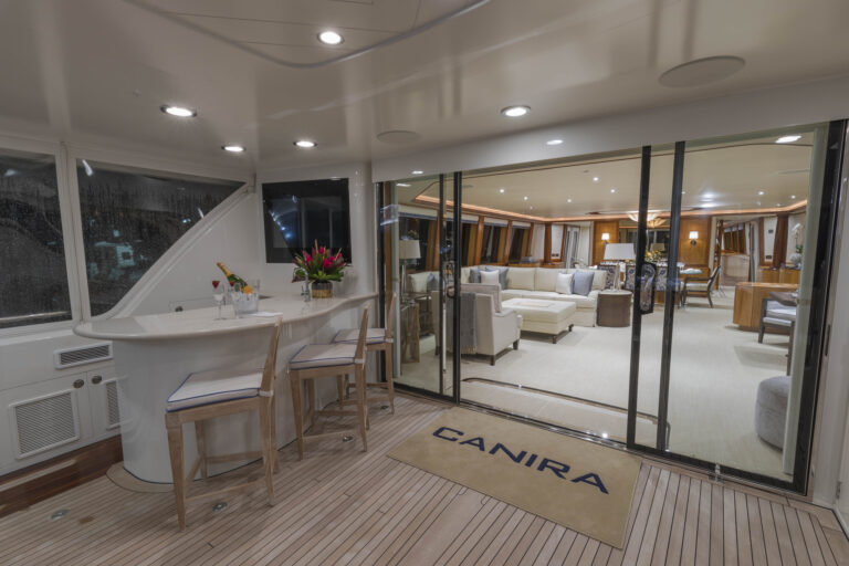 Main Deck Aft With Bar