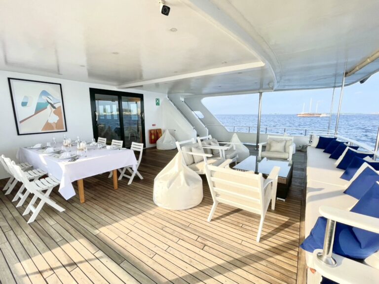 Main Deck Aft With Dining Set Up