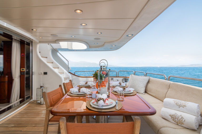 Main Deck Al Fresco Dining