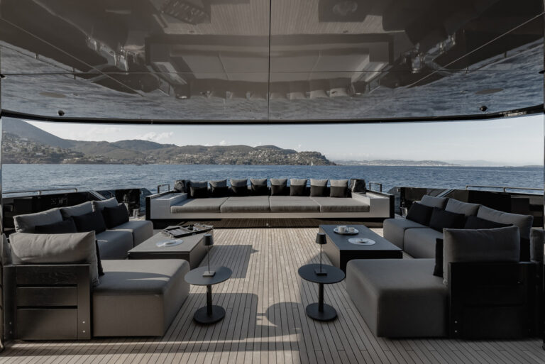 Main Deck Detail