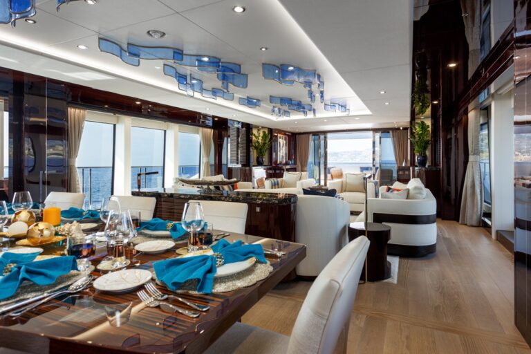 Main Deck Dining