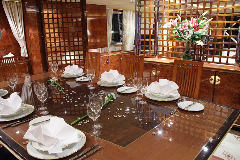 Main Deck Dining