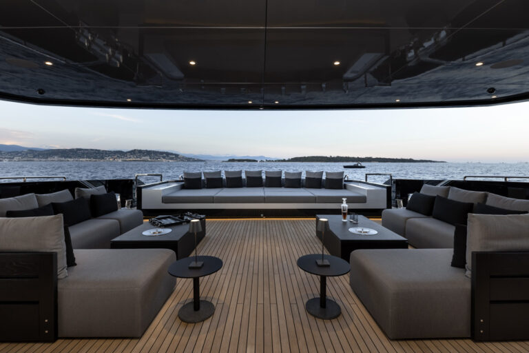 Main Deck Exterior Seating