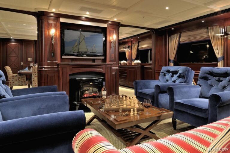 Main Deck Salon