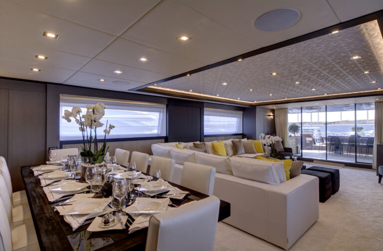 Main Saloon - Dining