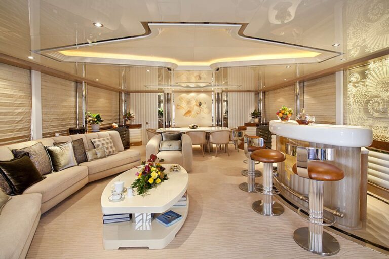 Main Saloon With Dining Further Aft
