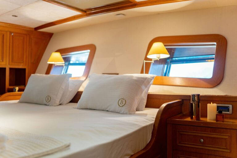 Master Bed Detail