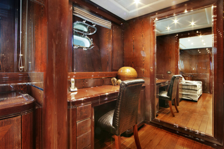 Master Desk