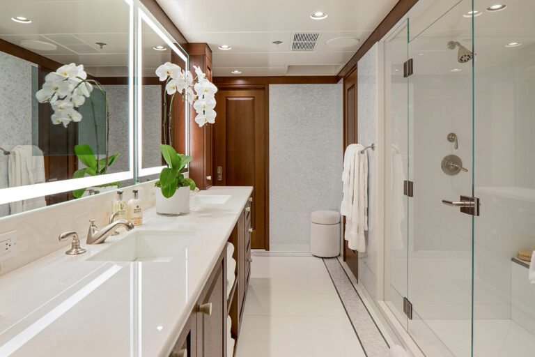 Master En Suite Bathroom