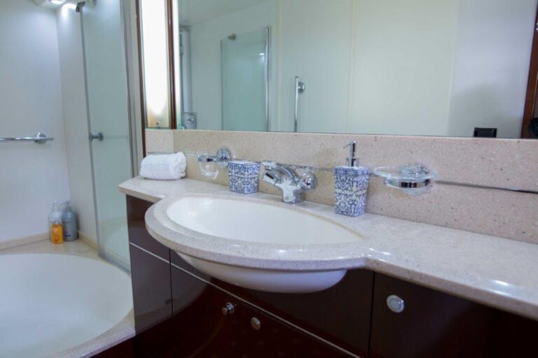 Master Ensuite Sink