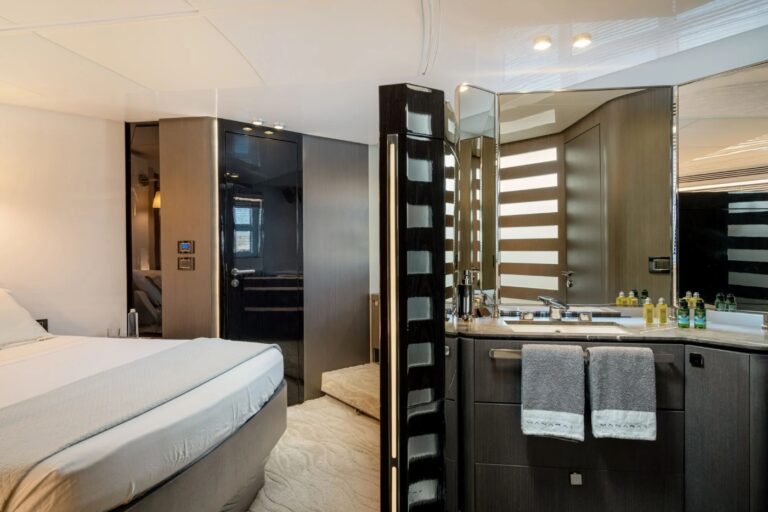 Master Stateroom With Bathroom