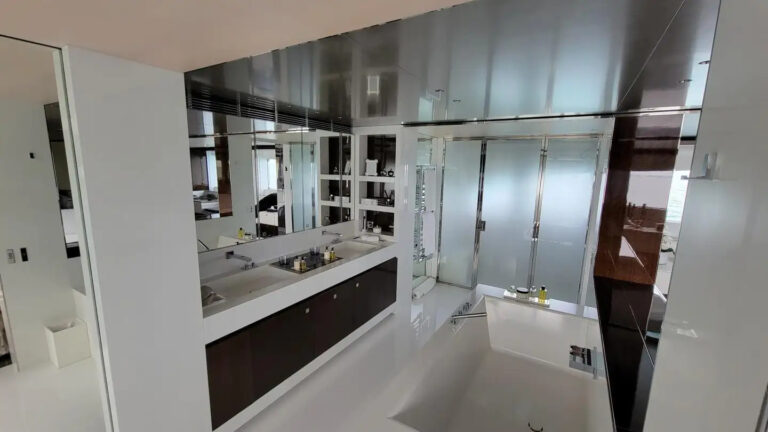 Master Suite Bathroom