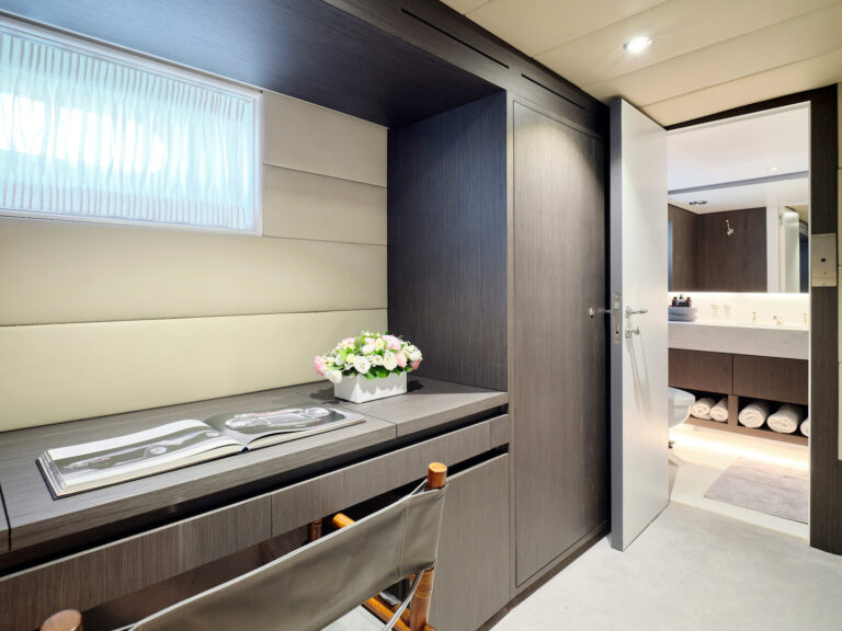Master Suite - Desk