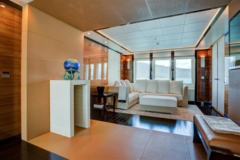 Master Suite Lounge Area