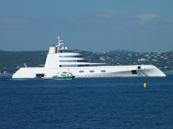 mega yacht A - Photo David Z Hart