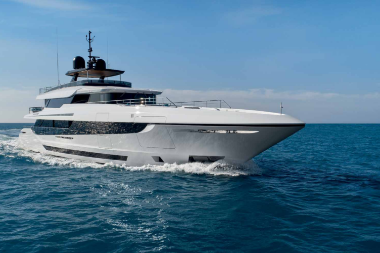 43M MODERN SUPERYACHT