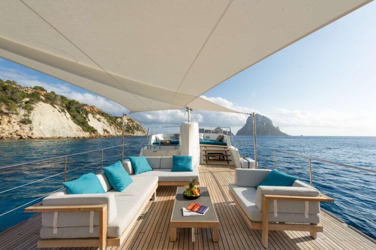 Monara - exterior