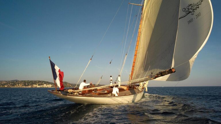 Moonbeam Fife Classic Yacht