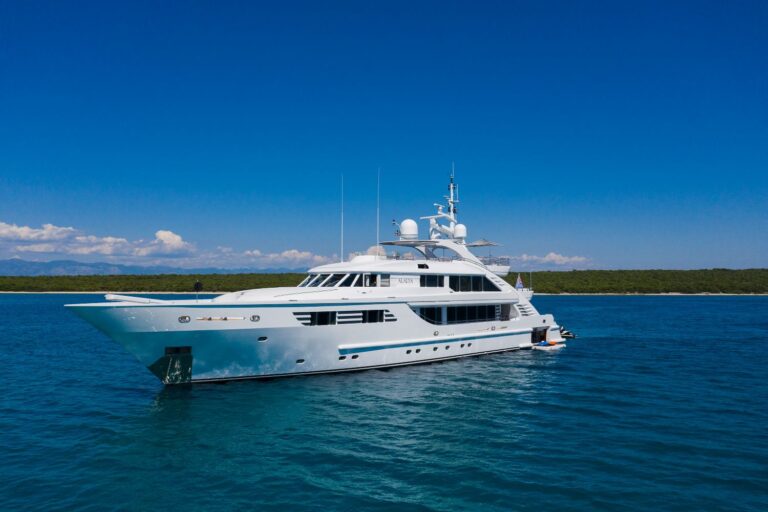 Motor Yacht ALALYA