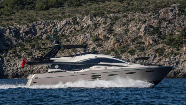 Motor Yacht AMMONITE