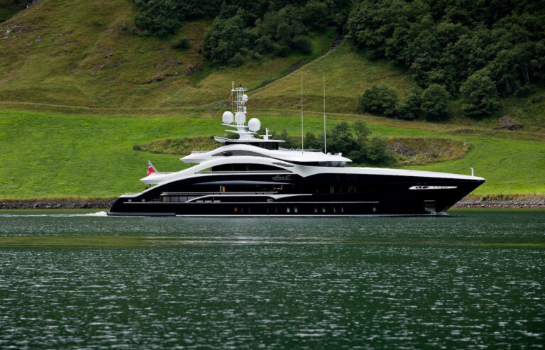 Motor Yacht Ann G Cruising In Norway