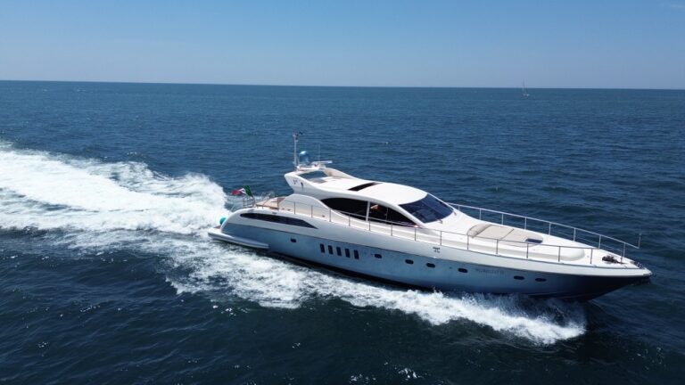 Motor Yacht BRAVO DELTA