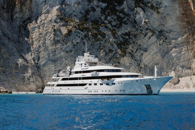 Motor Yacht EMIR