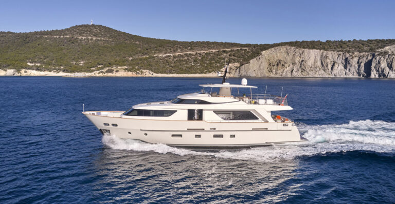 Motor Yacht FLOR